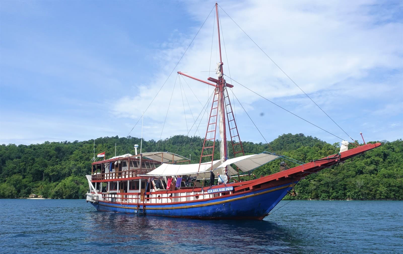 Dive Boat Raja Ampat - Image 1