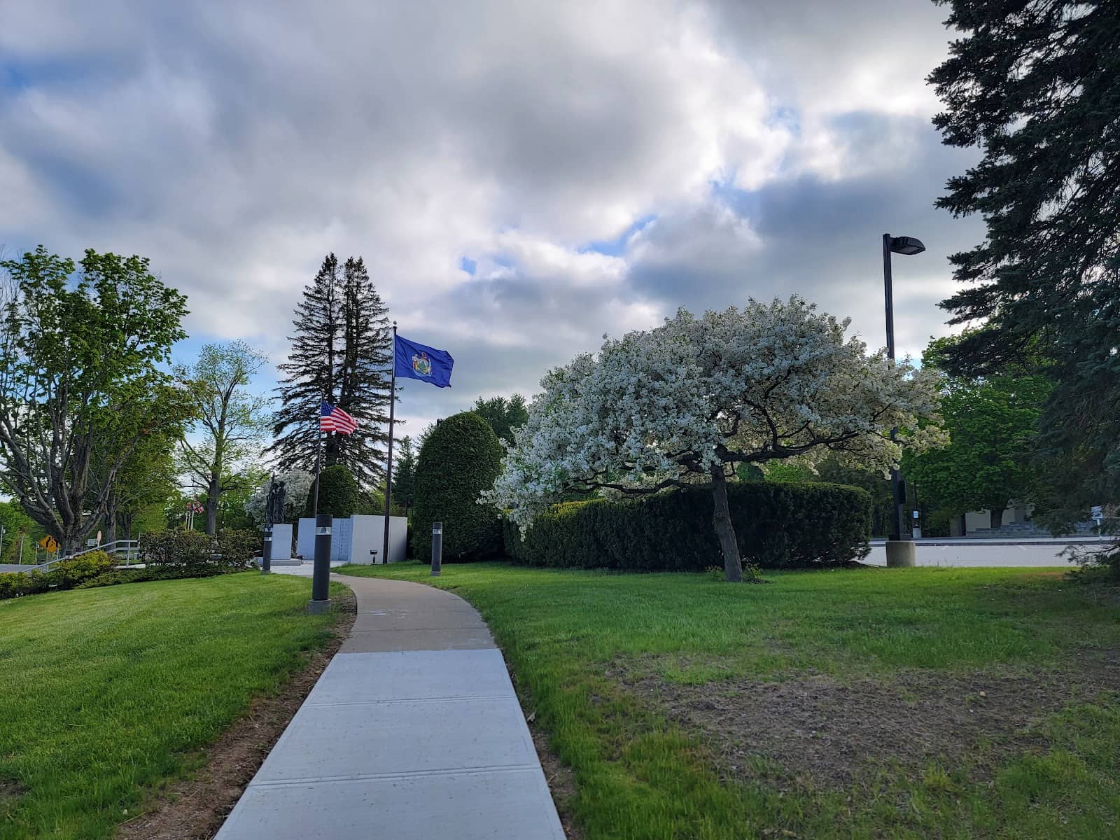 Memorial Plaza