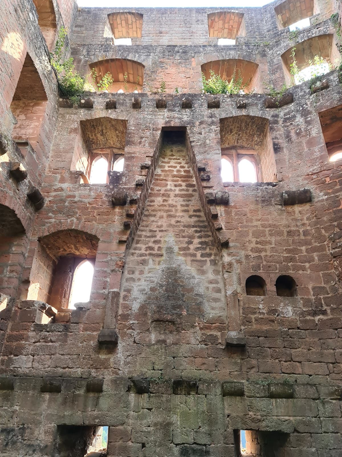 Frankenstein Castle (Pfalz) - Image 1