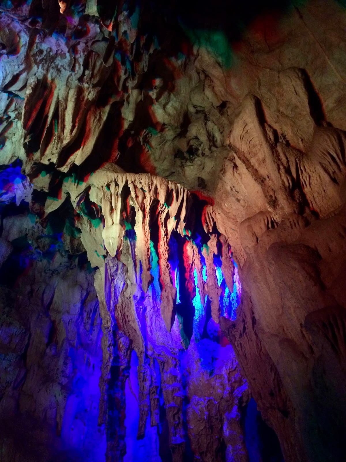 Yiling Cave - Image 1