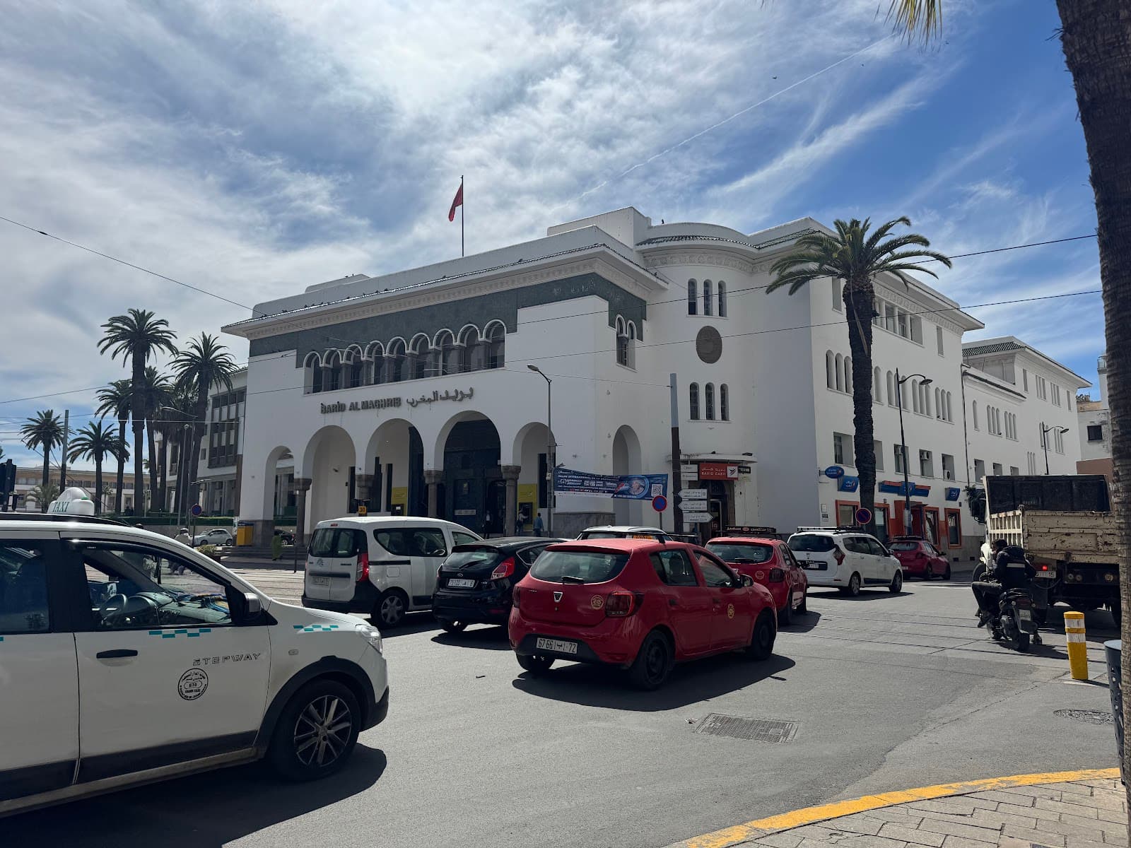 Central Post Office (Grande Poste) - Image 1