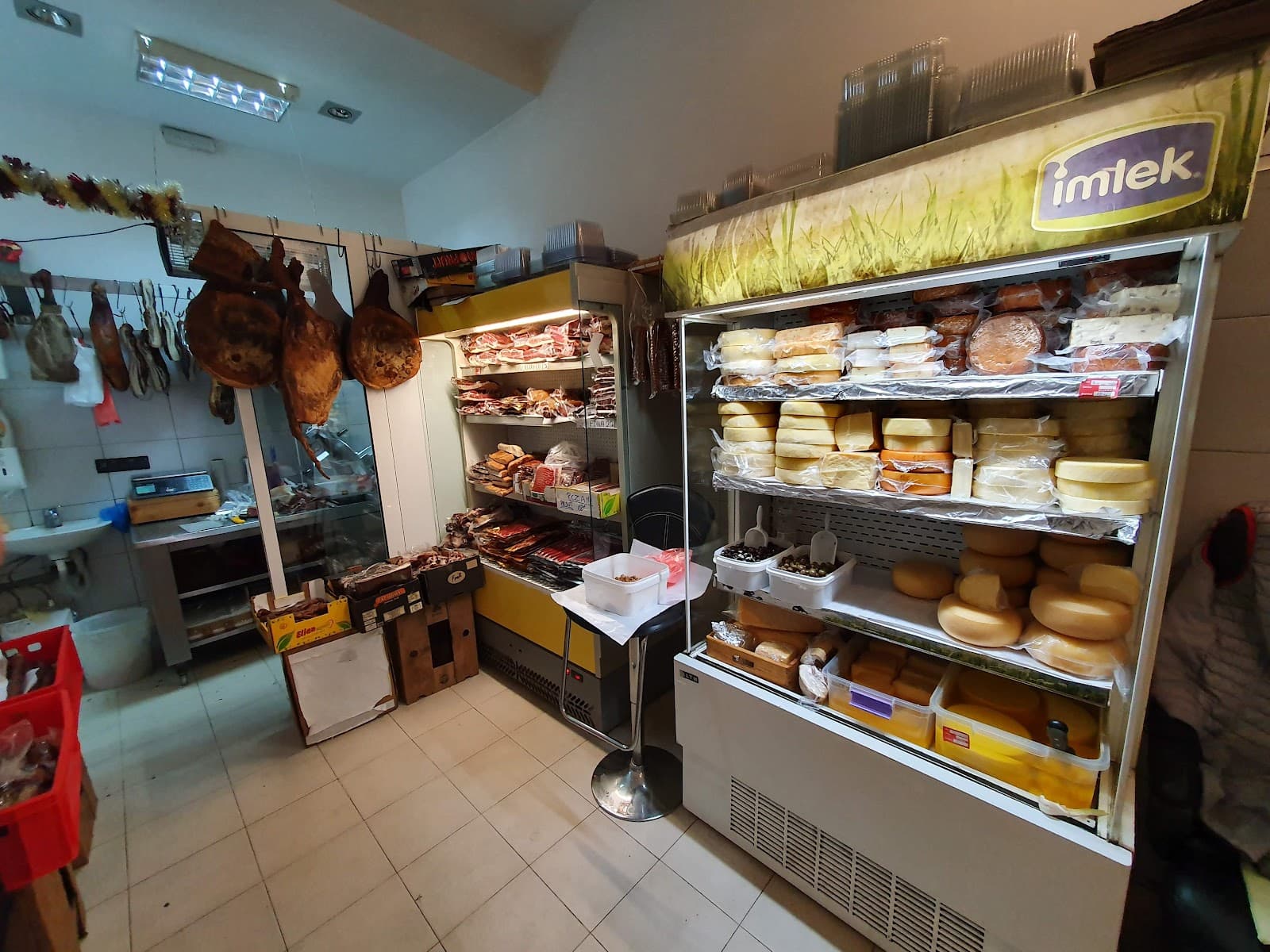 Tivat Green Market - Image 1