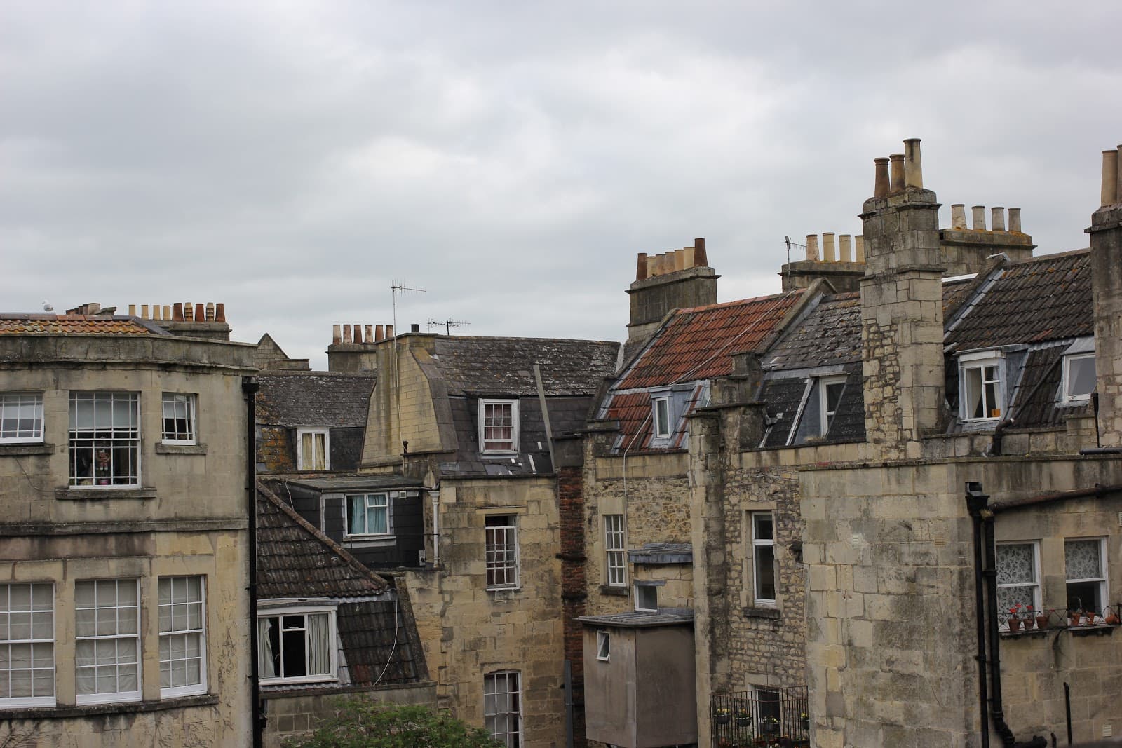 Henry Guest House - Image 1