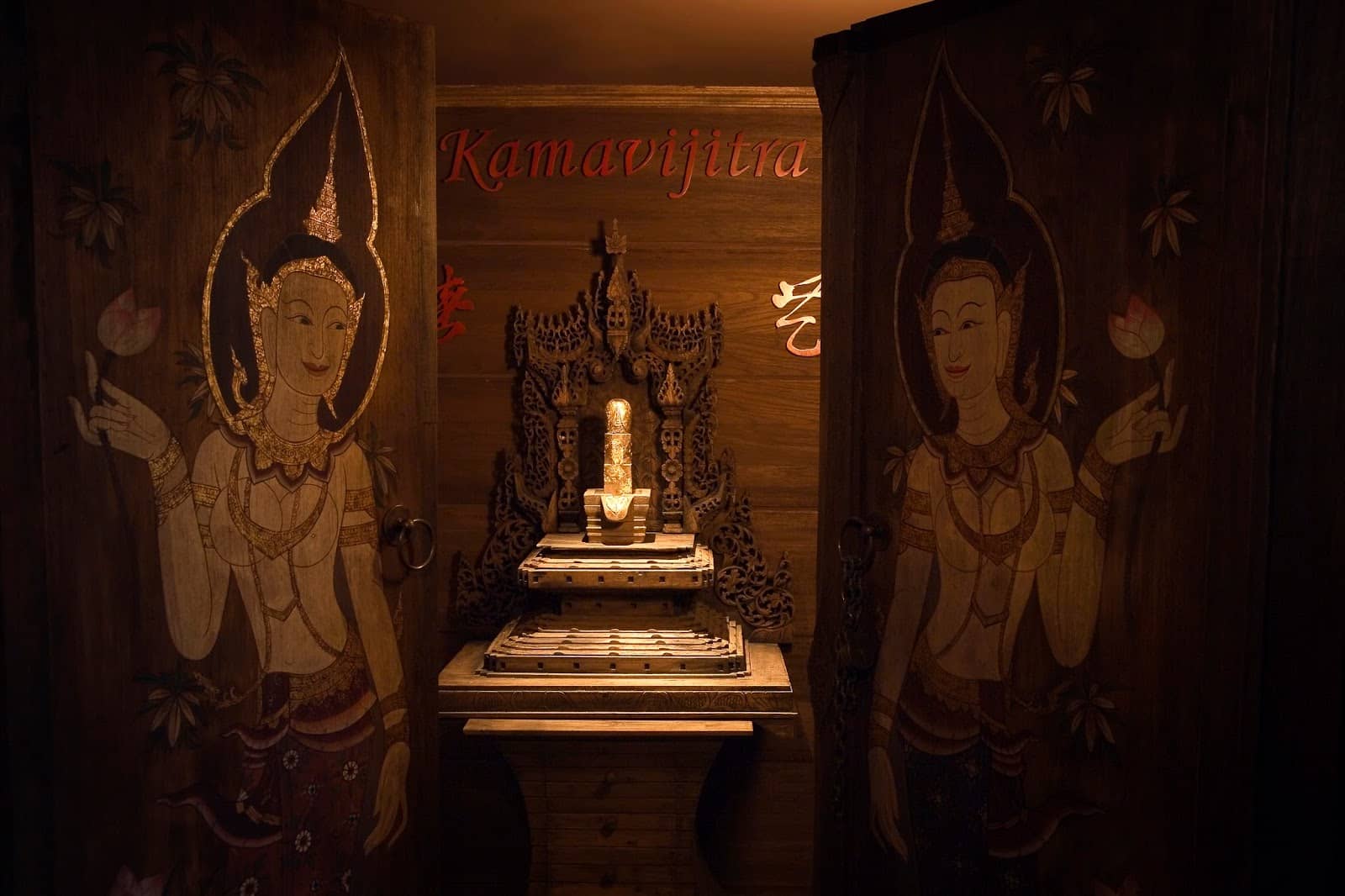 GREEN LANTERN Café Gallery