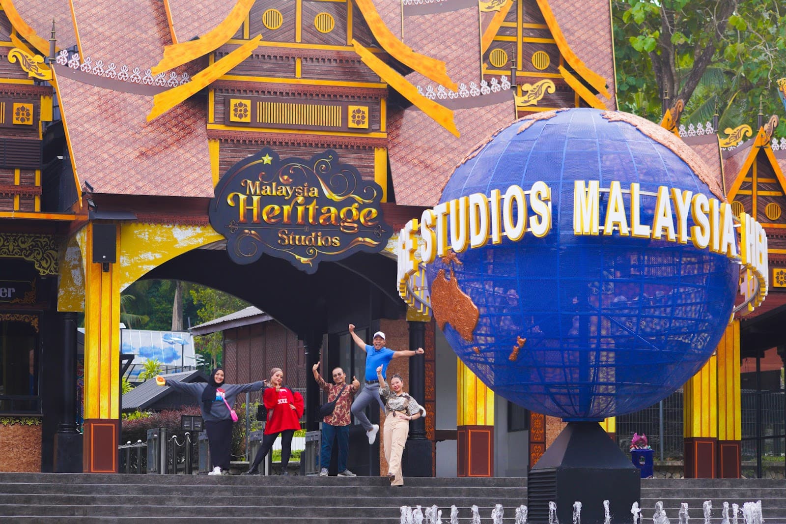 Mini Malaysia & ASEAN Cultural Park Melaka - Image 1