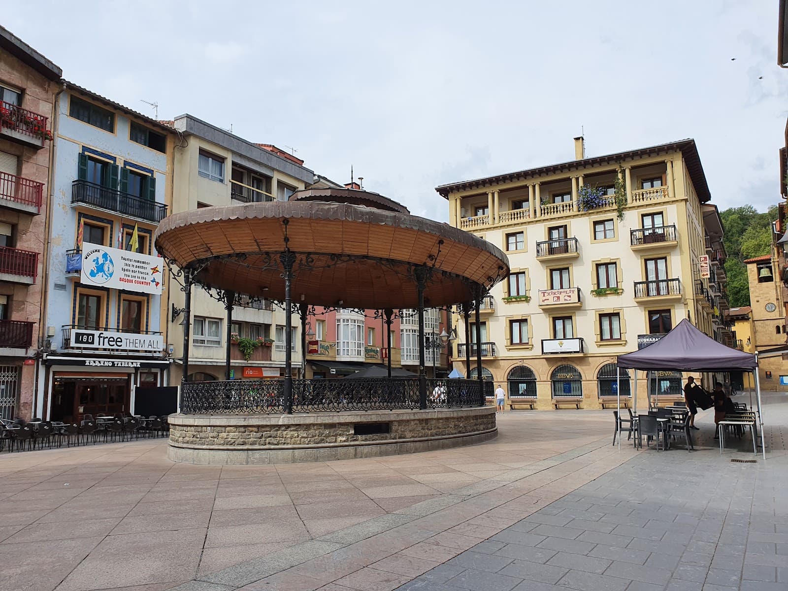Musika Plaza - Image 1