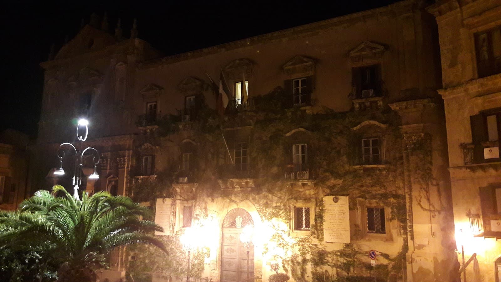 Town Hall Palazzo dei Giganti - Image 1