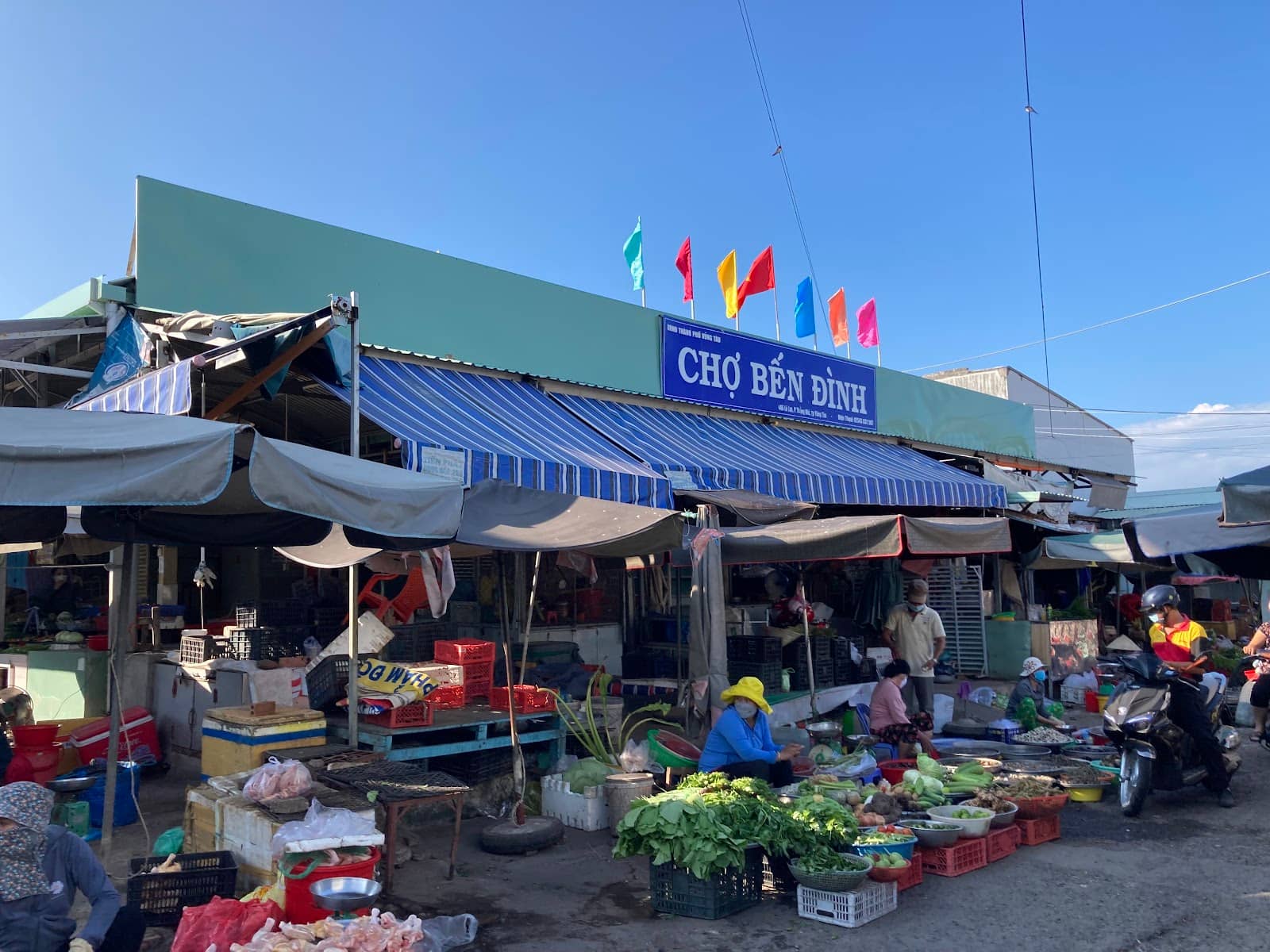 Local Goods & Bargains