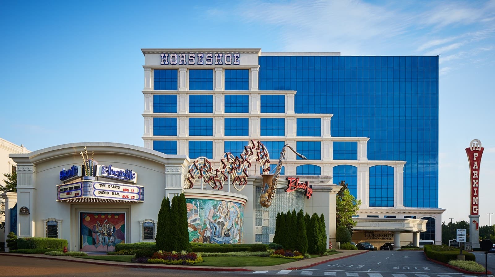 Horseshoe Tunica - Image 1