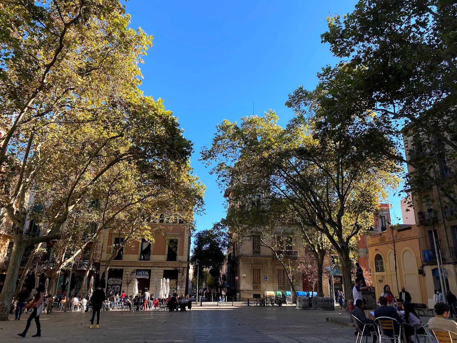 Plaça de la Virreina Gràcia Barcelona - Image 1