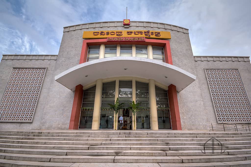 Cultural Hub Atmosphere