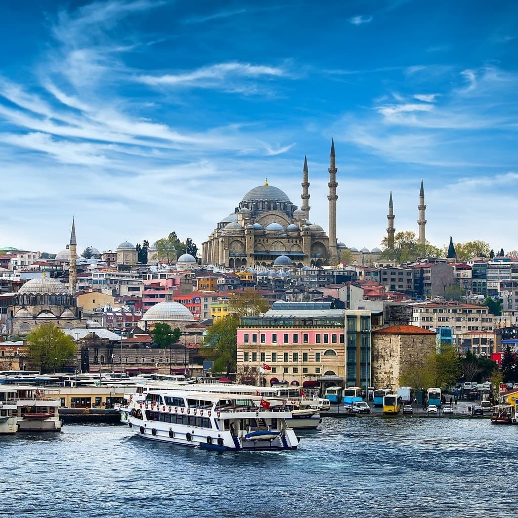 Eminönü Square - Image 1