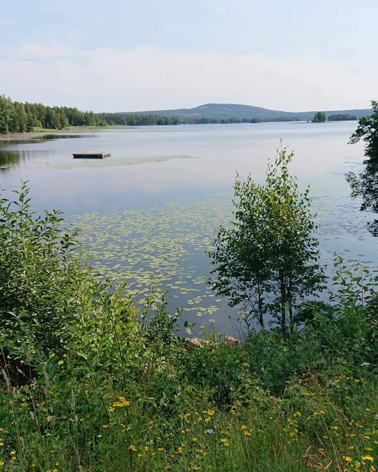 Varpan Lake - Image 1