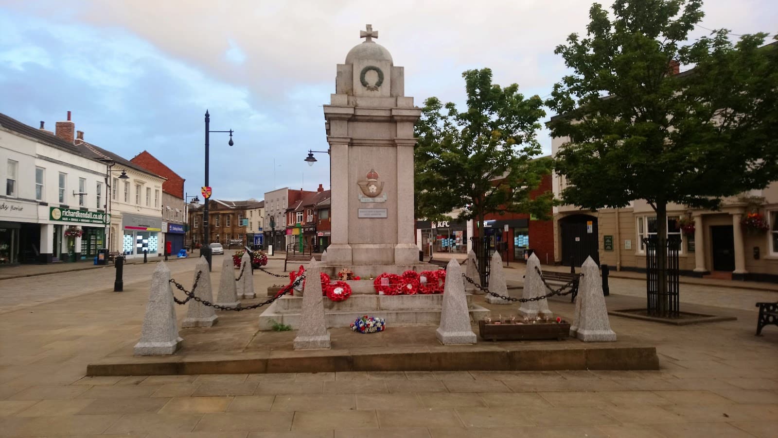 Pontefract Town Centre - Image 1