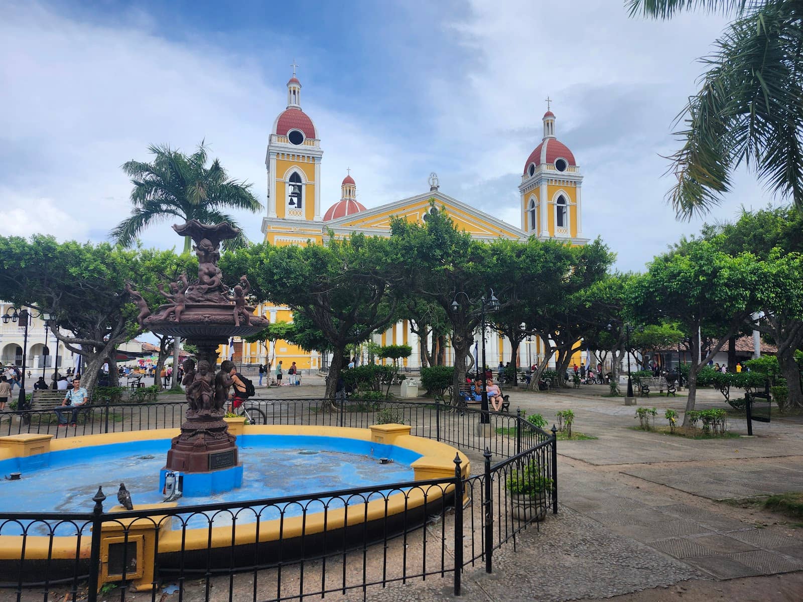 Street Markets & Artisans
