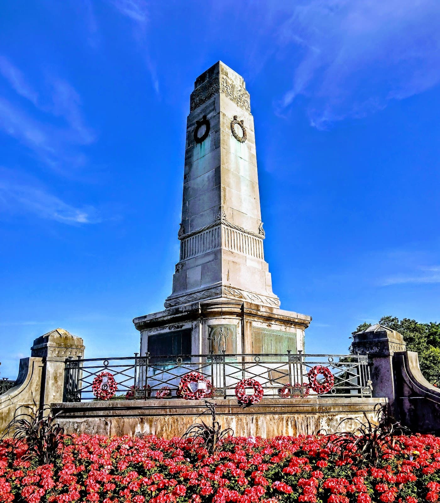 Town Hall Square & War Memorial - Image 1