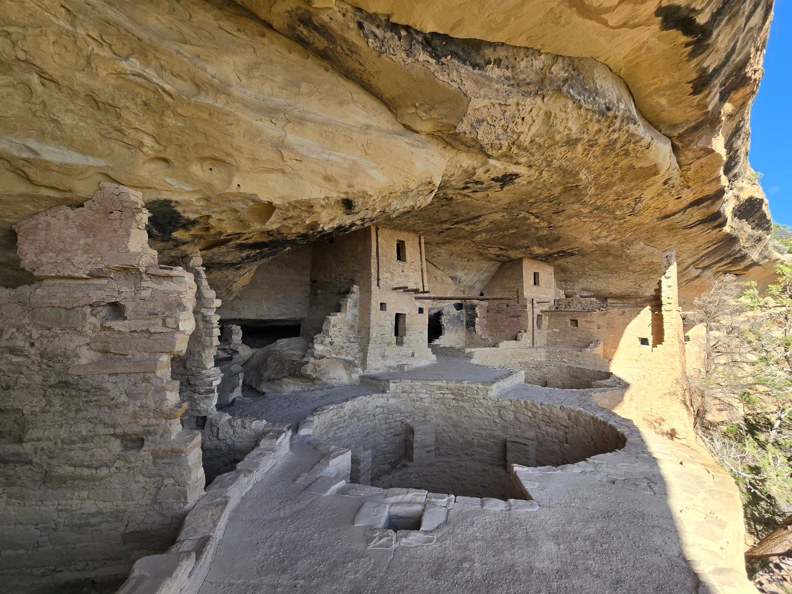 Balcony House - Image 1