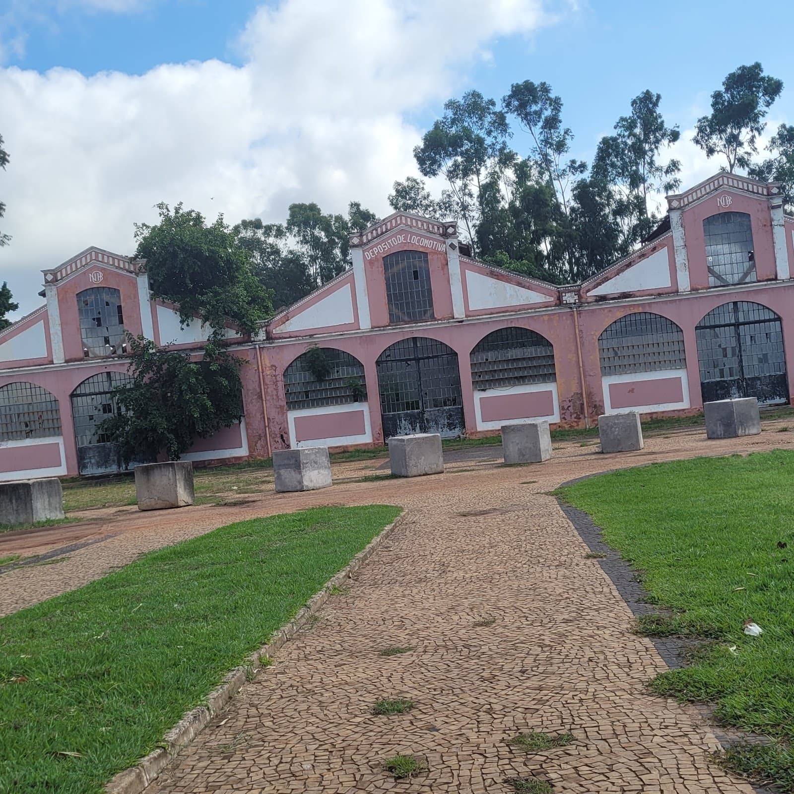 Antiga Estação Ferroviária de Araçatuba - Image 1