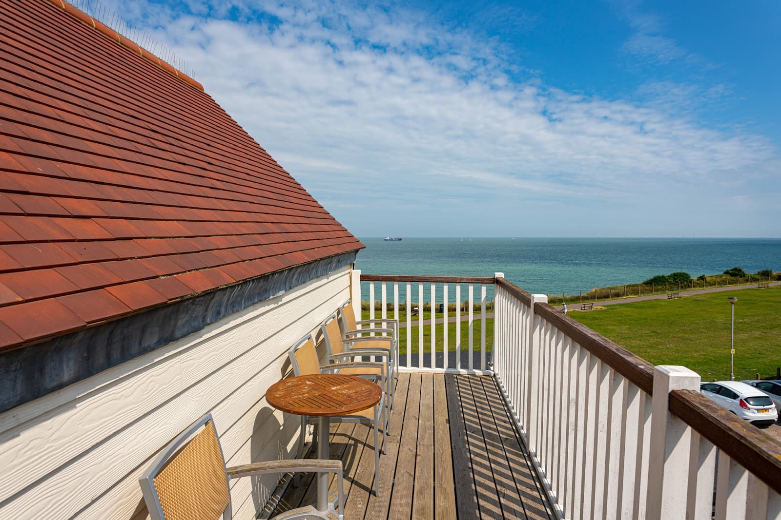 Botany Bay Kingsgate - Image 1