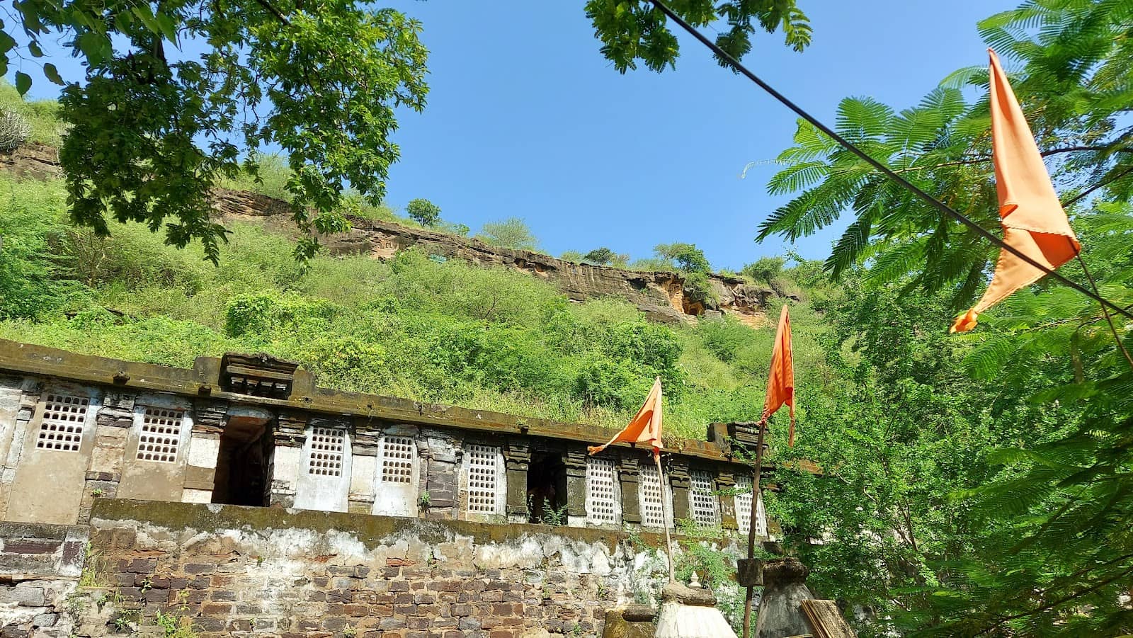 Panoramic Hilltop Views