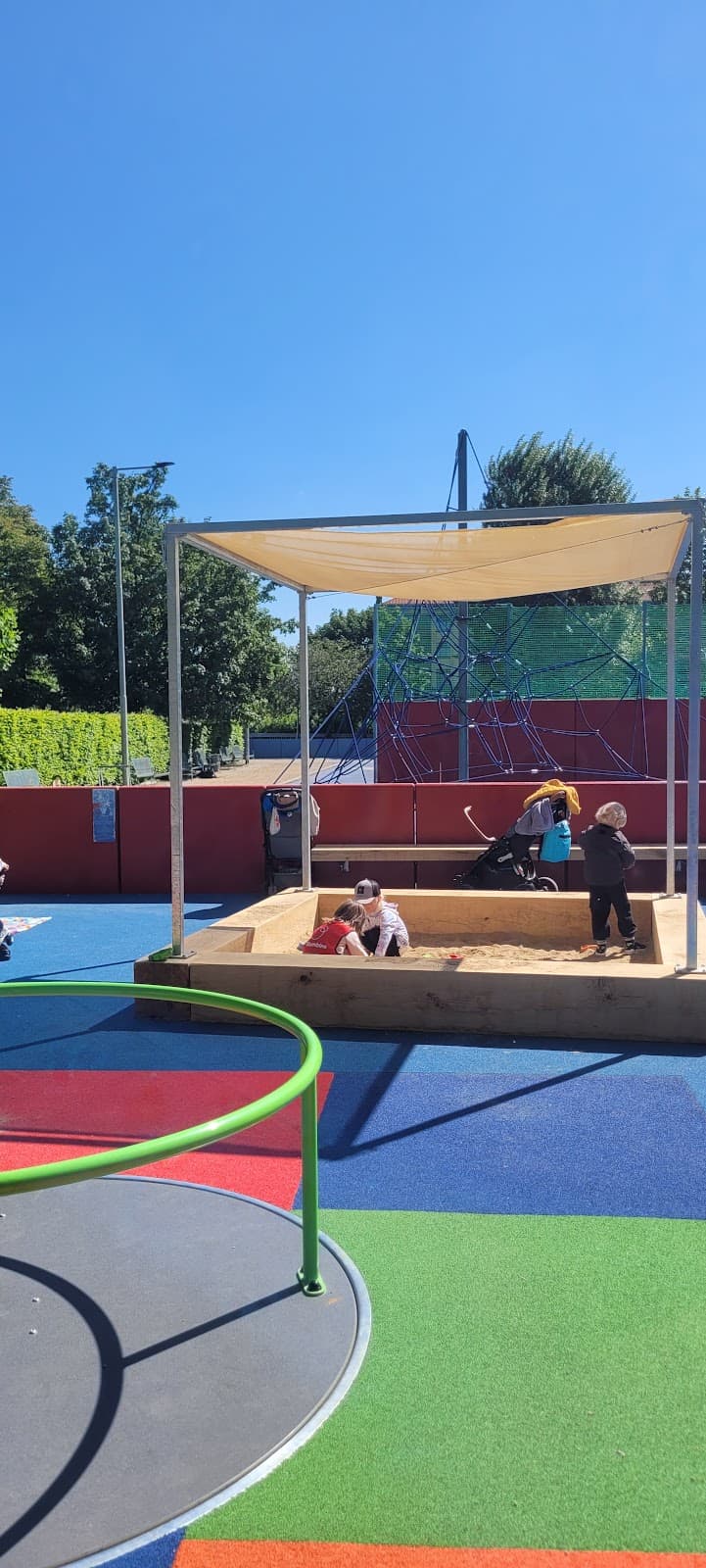Playground near Vyton tram stop - Image 1