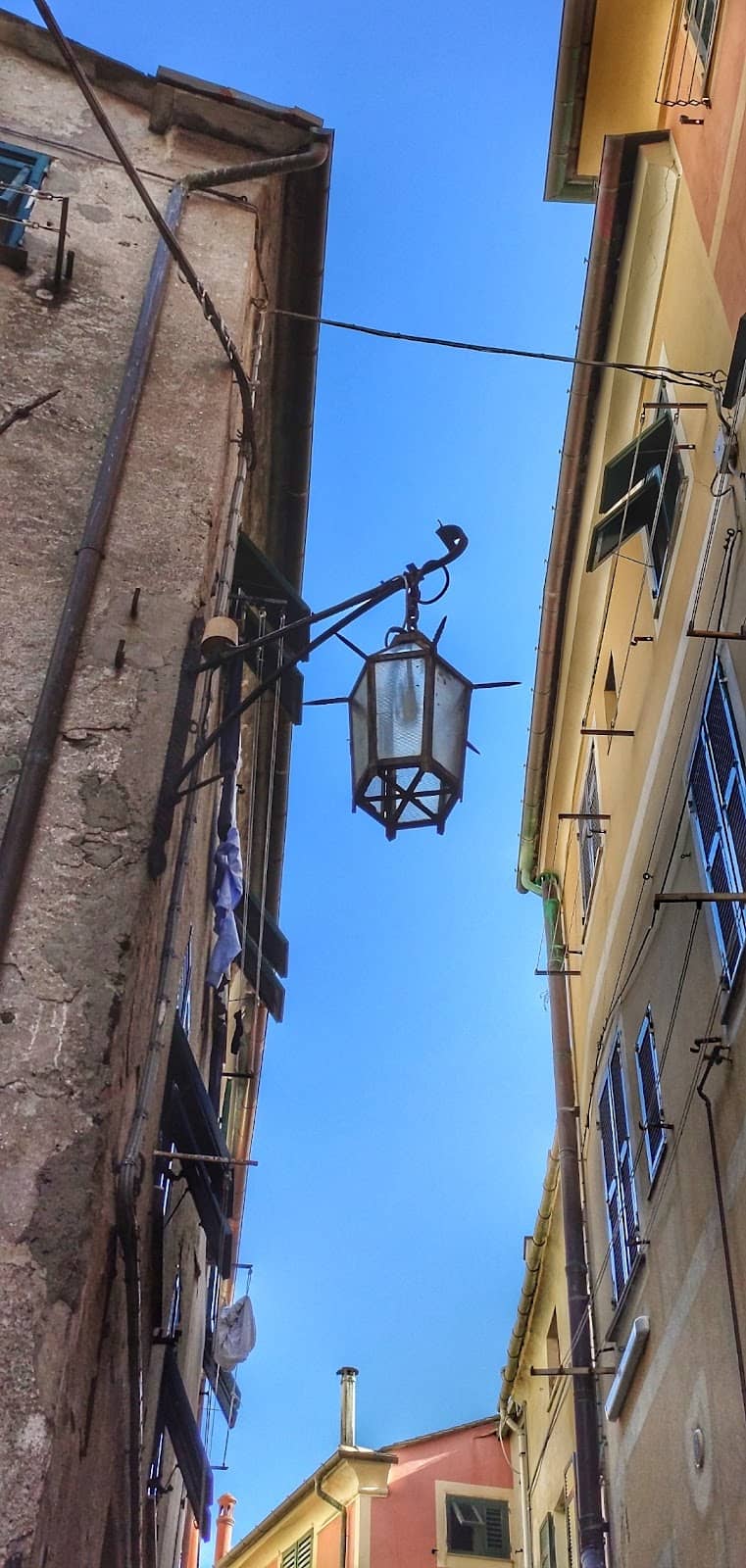 Local Ambiance