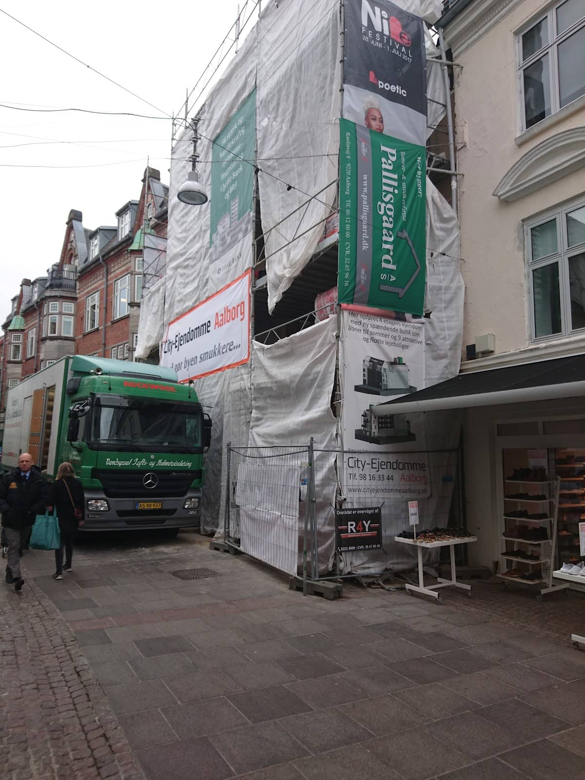 Vero Moda & Pieces Boutiques