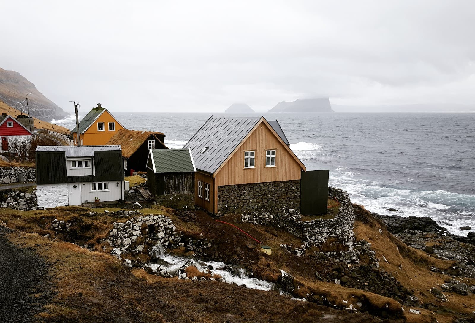 Skarvanes village - Image 1