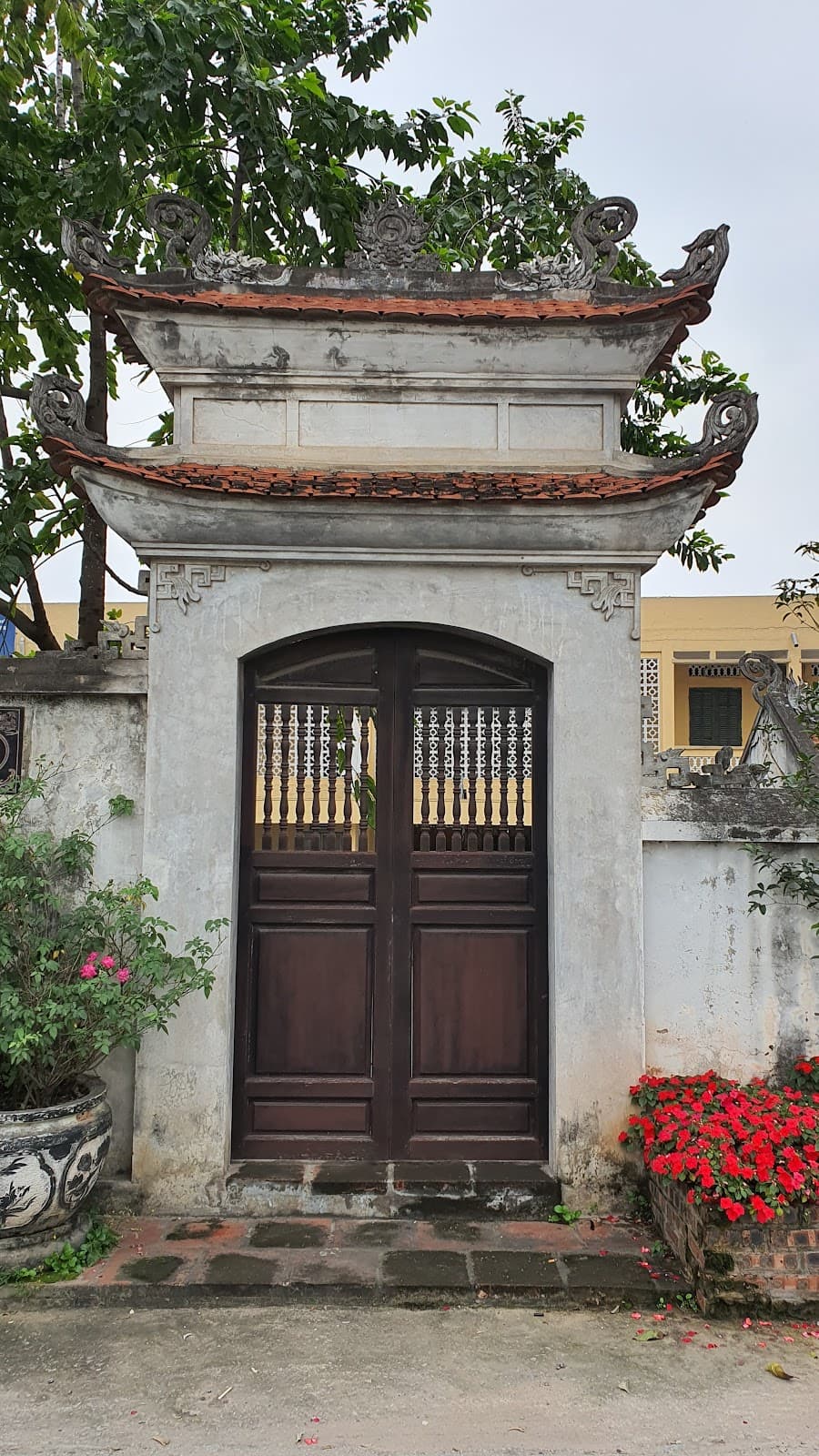 Nhat Tan Bridge Hanoi - Image 1