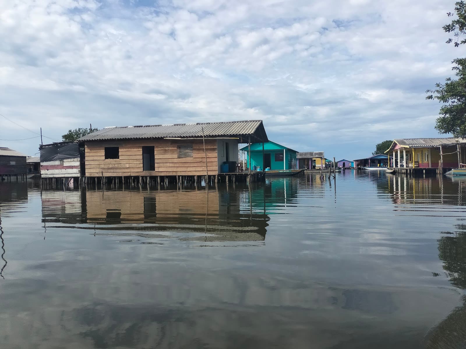 Nueva Venecia Stilt Village - Image 1