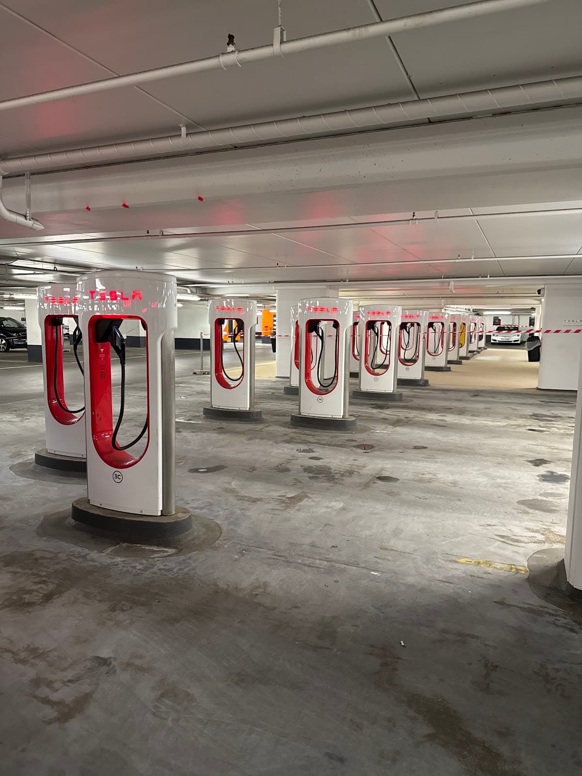 Tesla Supercharger Oslo Norway - Image 1