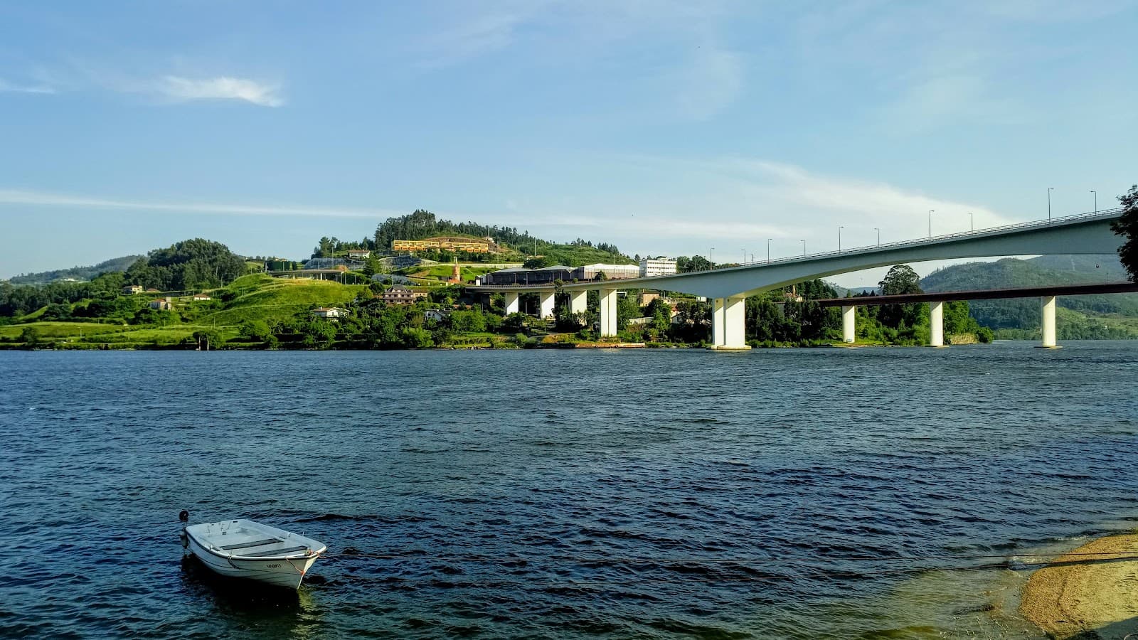 Ponte Hintze Ribeiro Memorial - Image 1