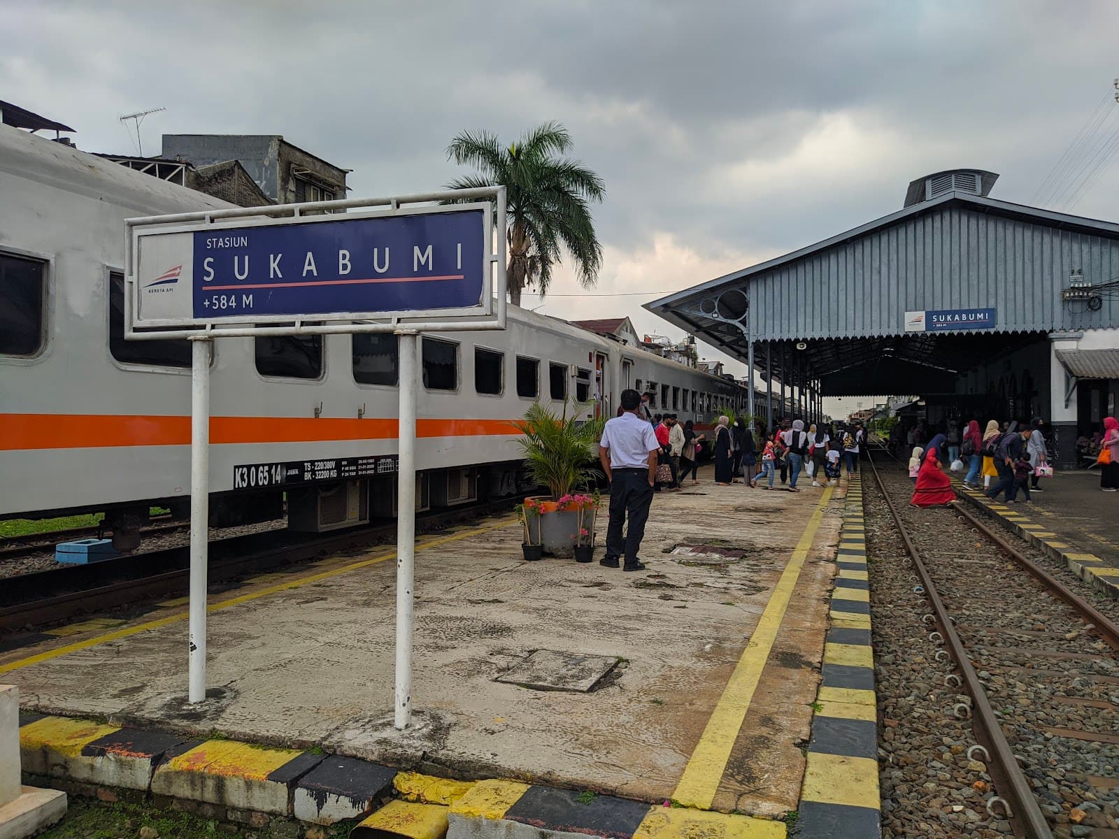 Sukabumi Railway Station - Image 1