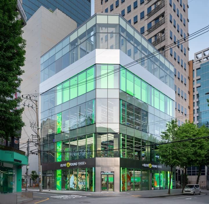 Rotating Pop-Up Stores