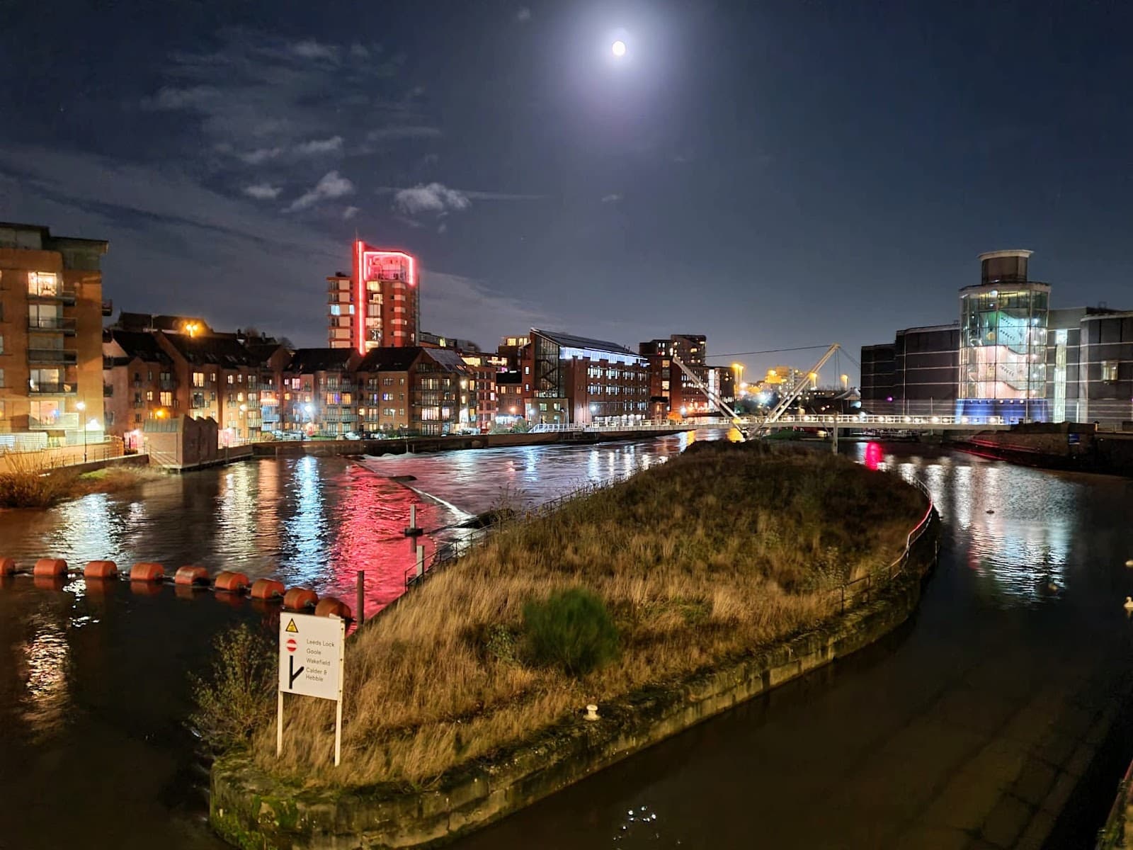Leeds Dock - Image 1