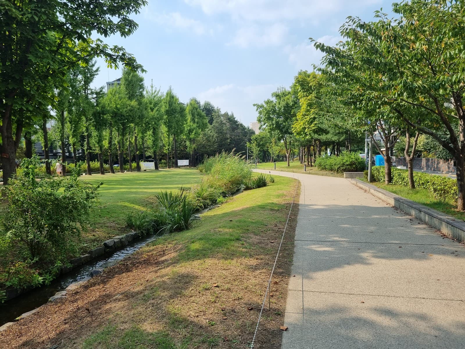 Yeonan-dong Park - Image 1