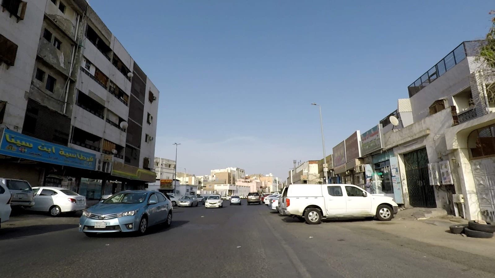 Al Nuzlah Al Yamaniyah - Image 1