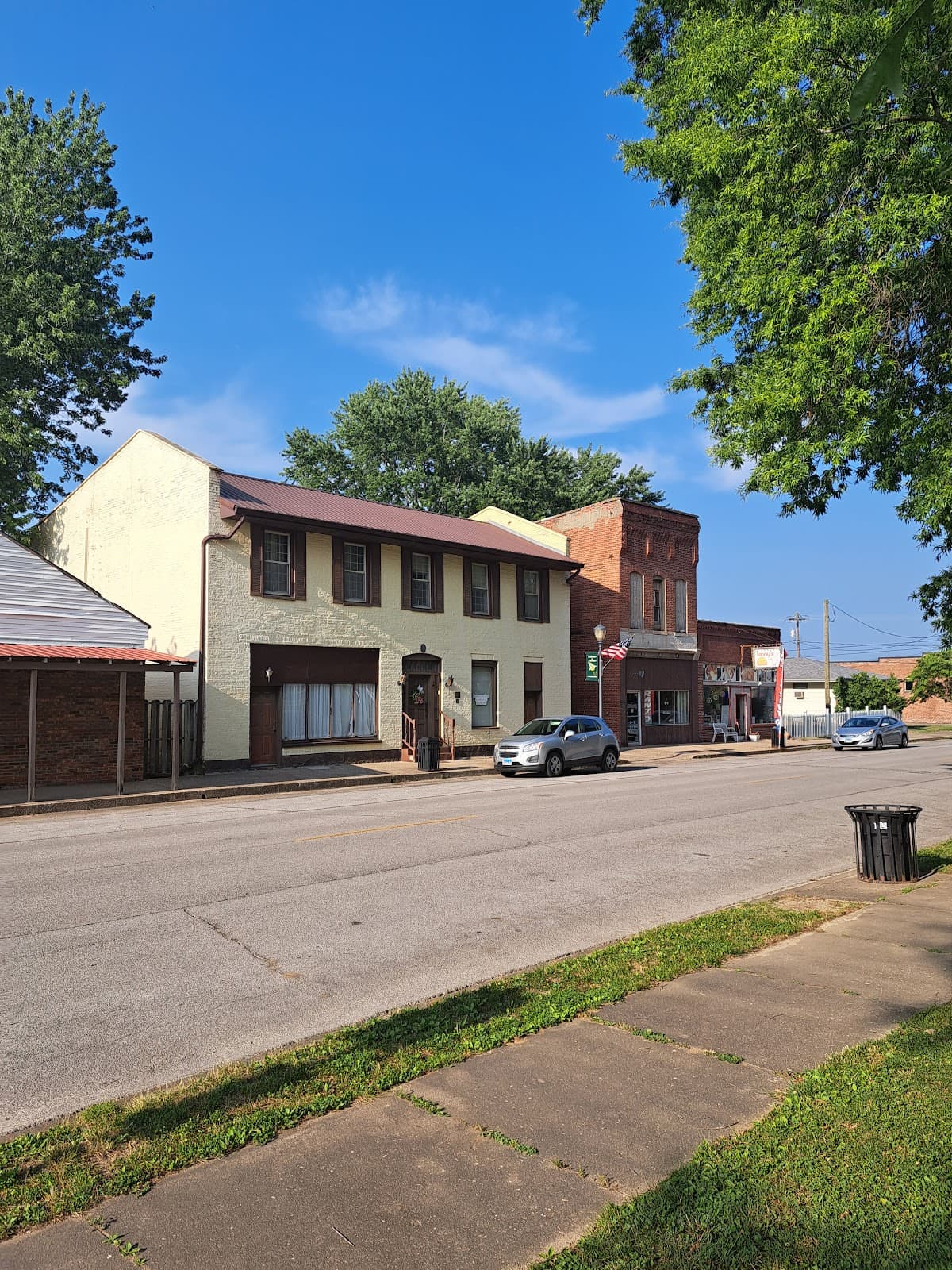 Golconda Historic District - Image 1