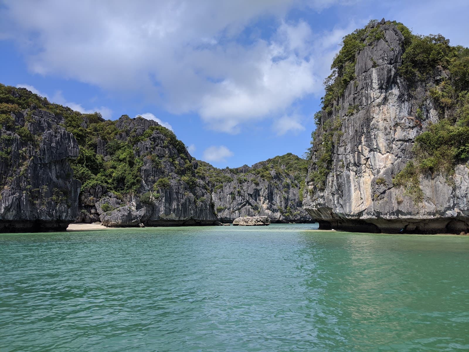 Ba Trai Dao Islets - Image 1