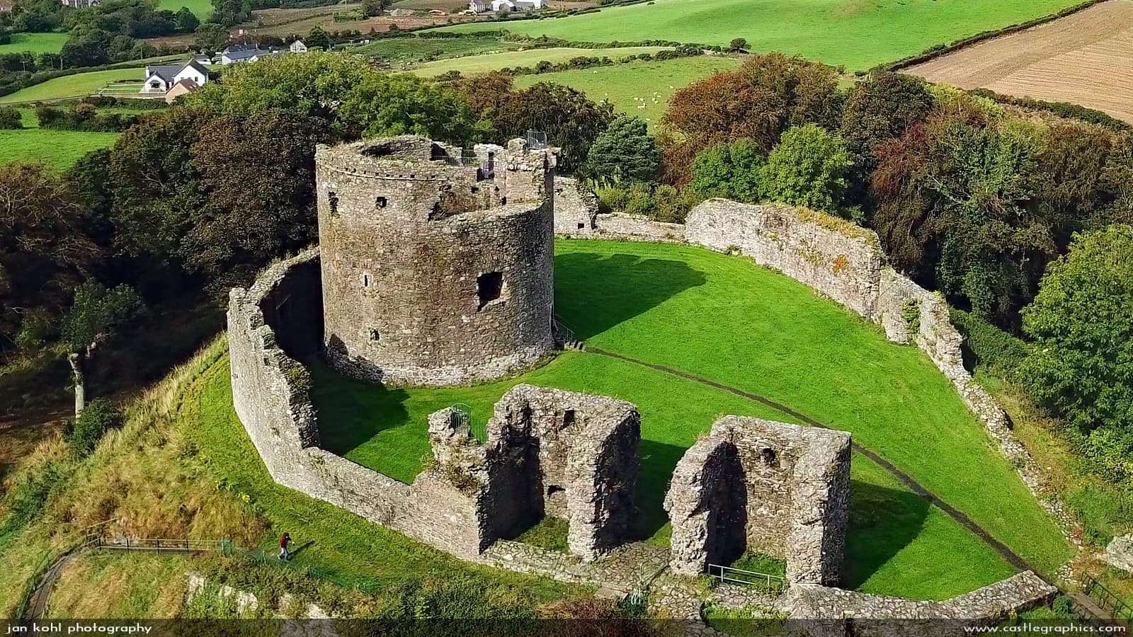 Dundrum Castle - Image 1