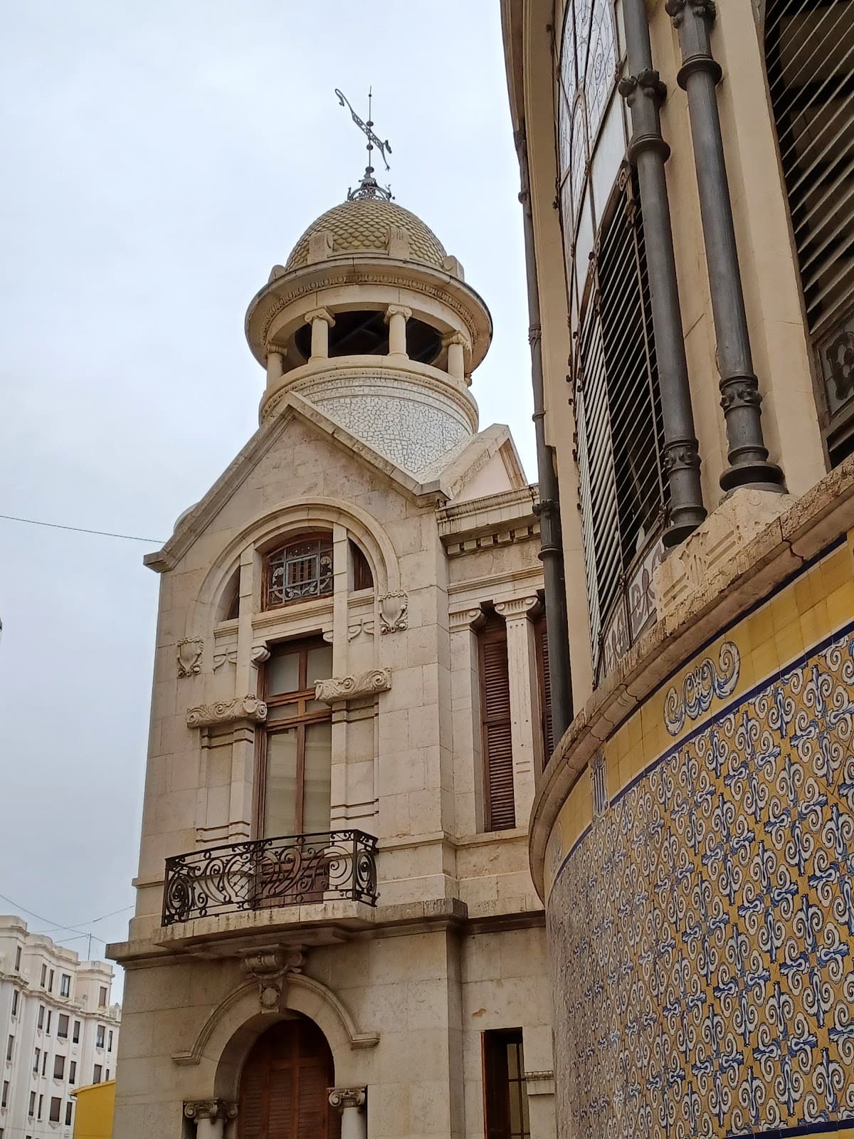 El Mercat neighborhood - Image 1
