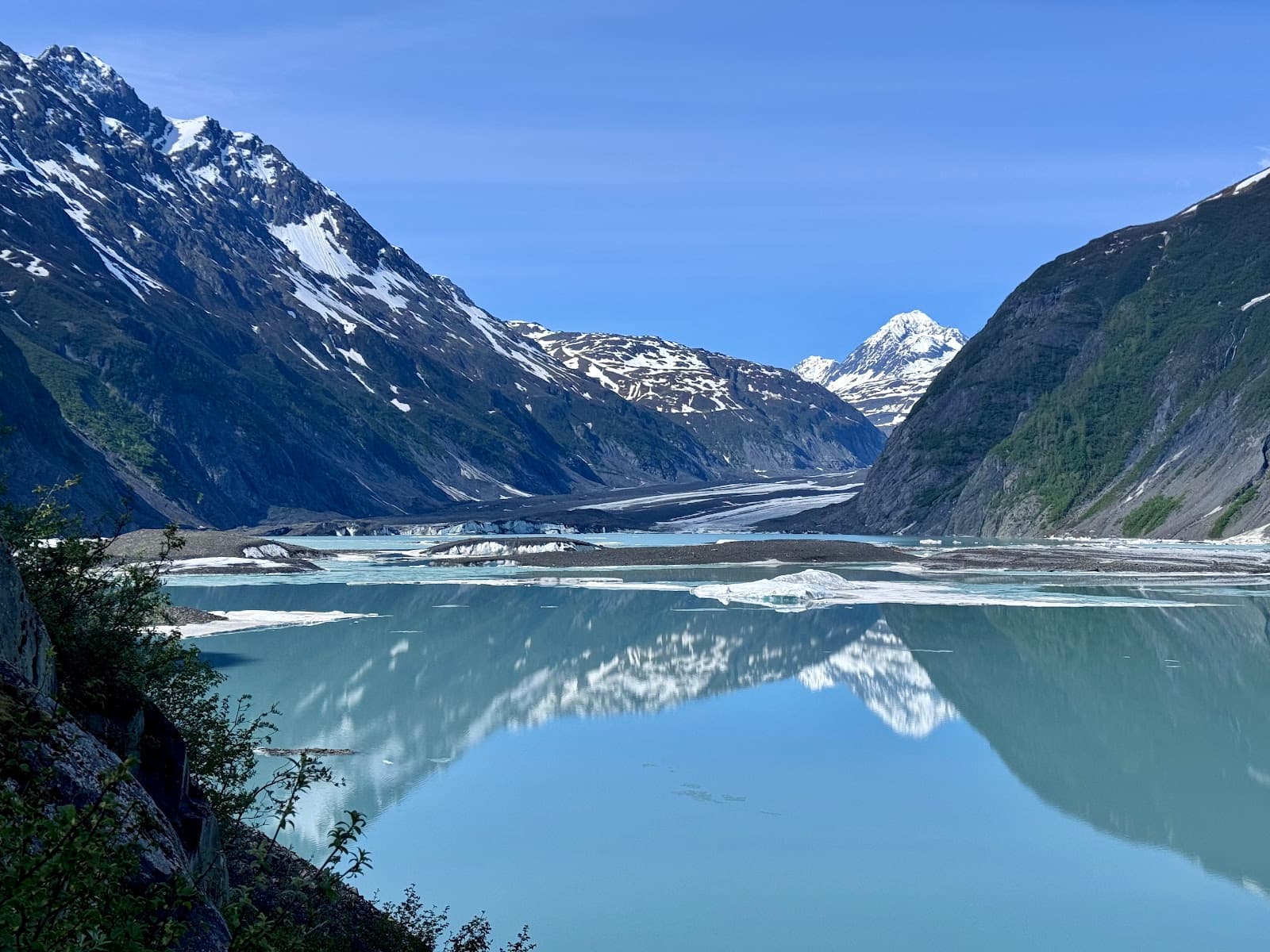 Valdez Glacier Lake - Image 1