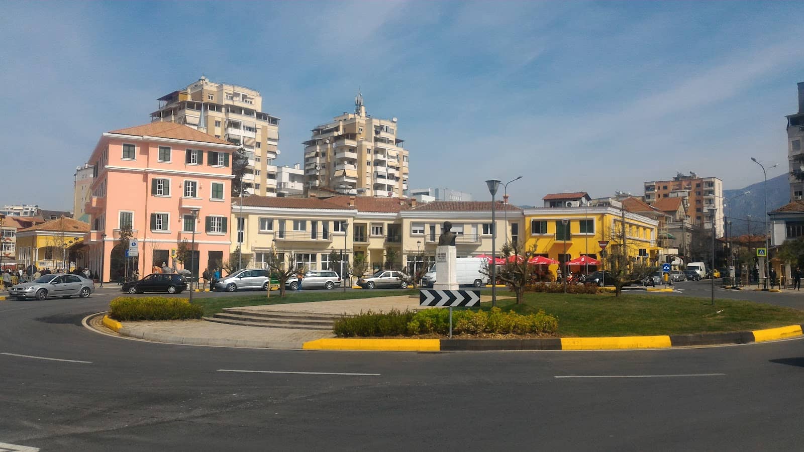 Local Cafes and Bistros