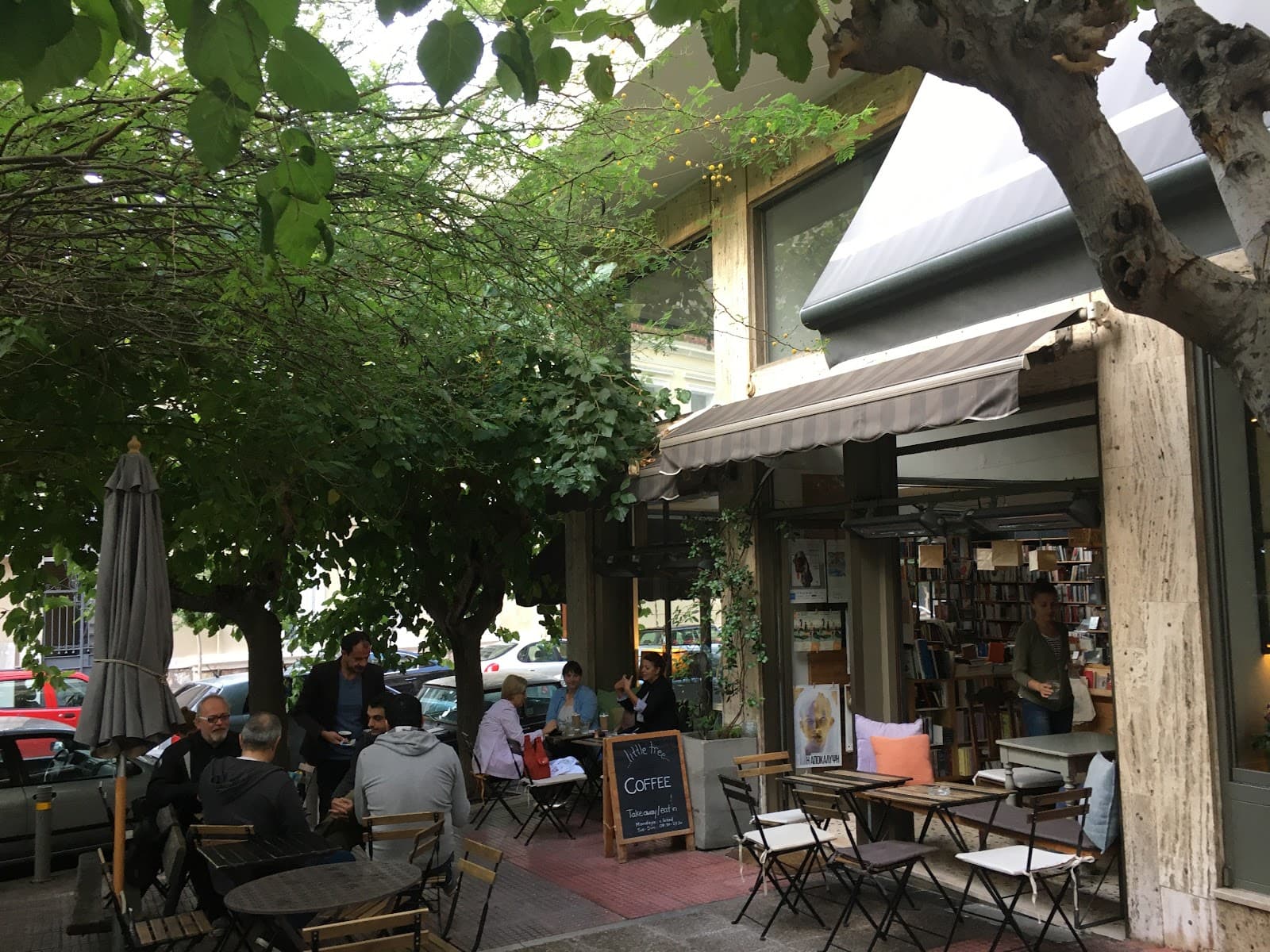 Little Tree Books and Coffee - Image 1