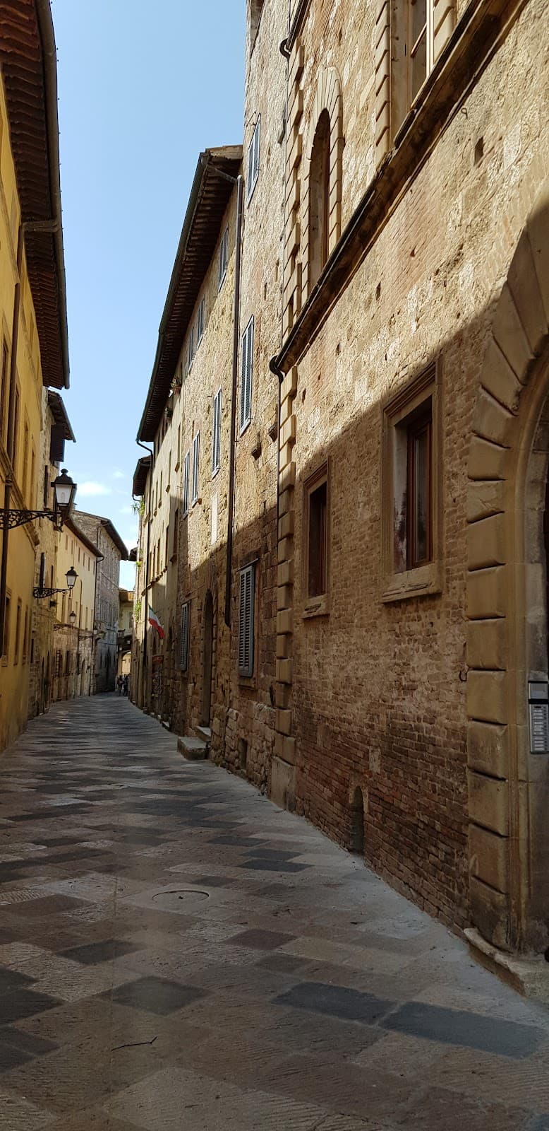 Via del Castello - Image 1