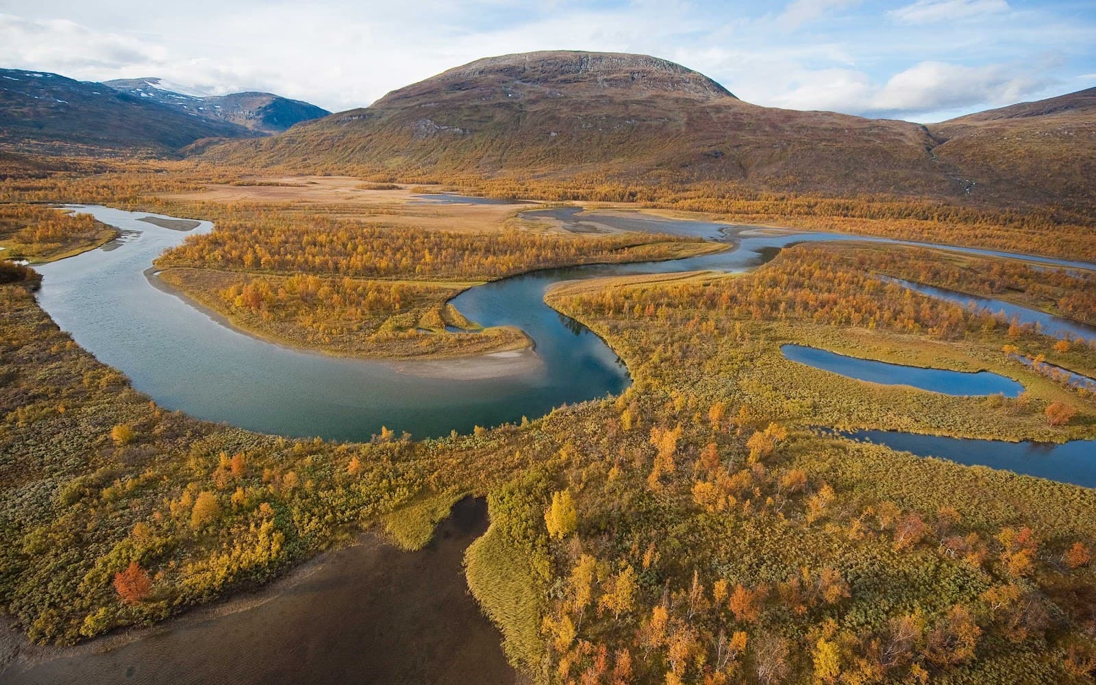 Vadvetjåkka National Park - Image 1