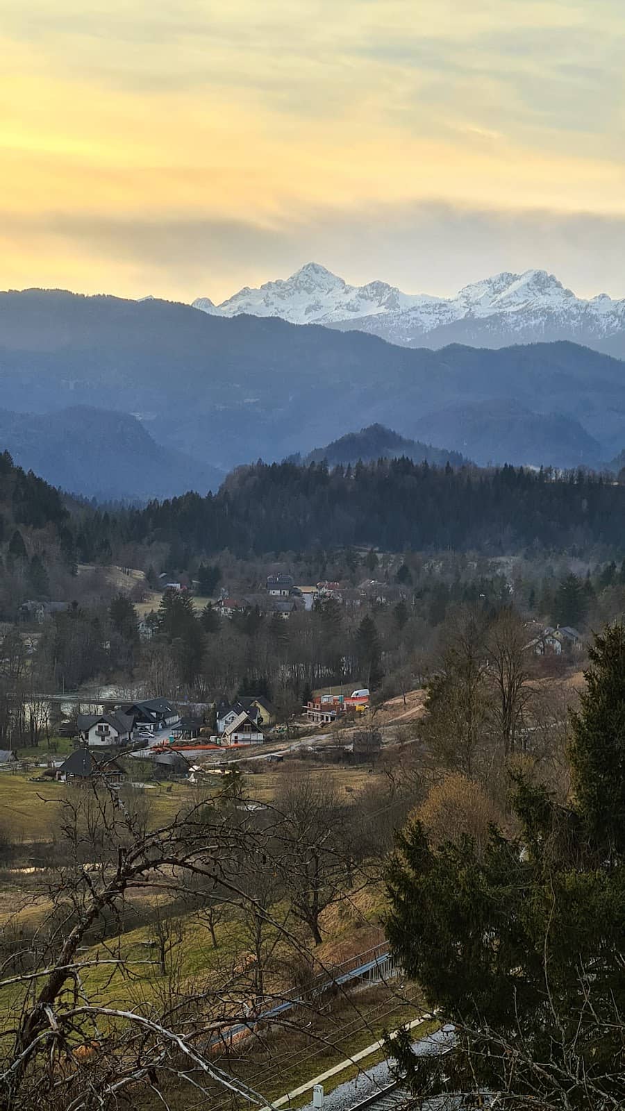 Charming Old Town Proximity