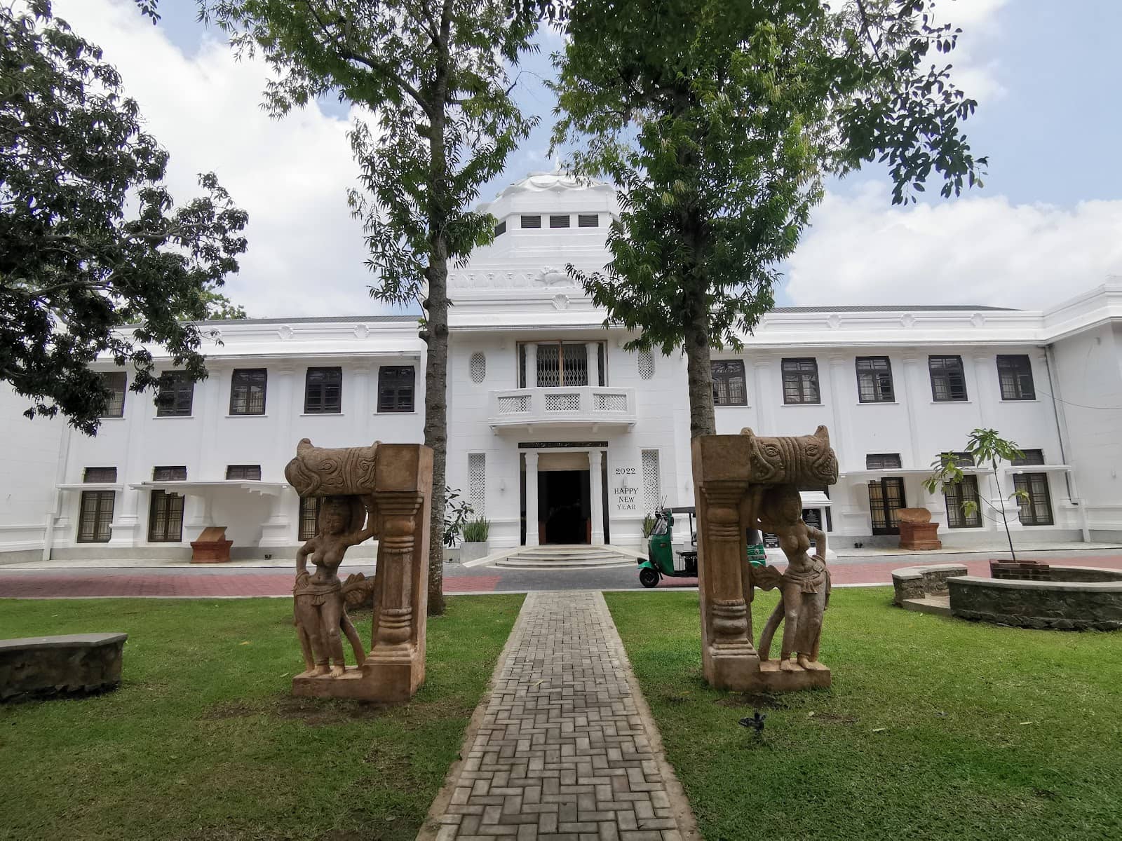 Bronze Sculptures & Inscriptions