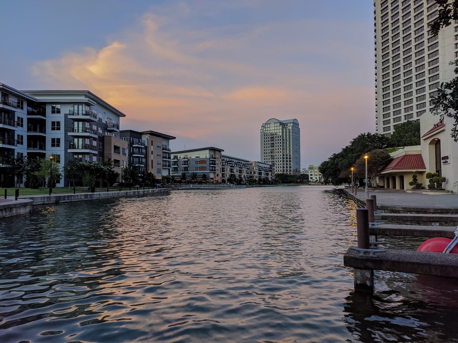 Las Colinas - Image 1