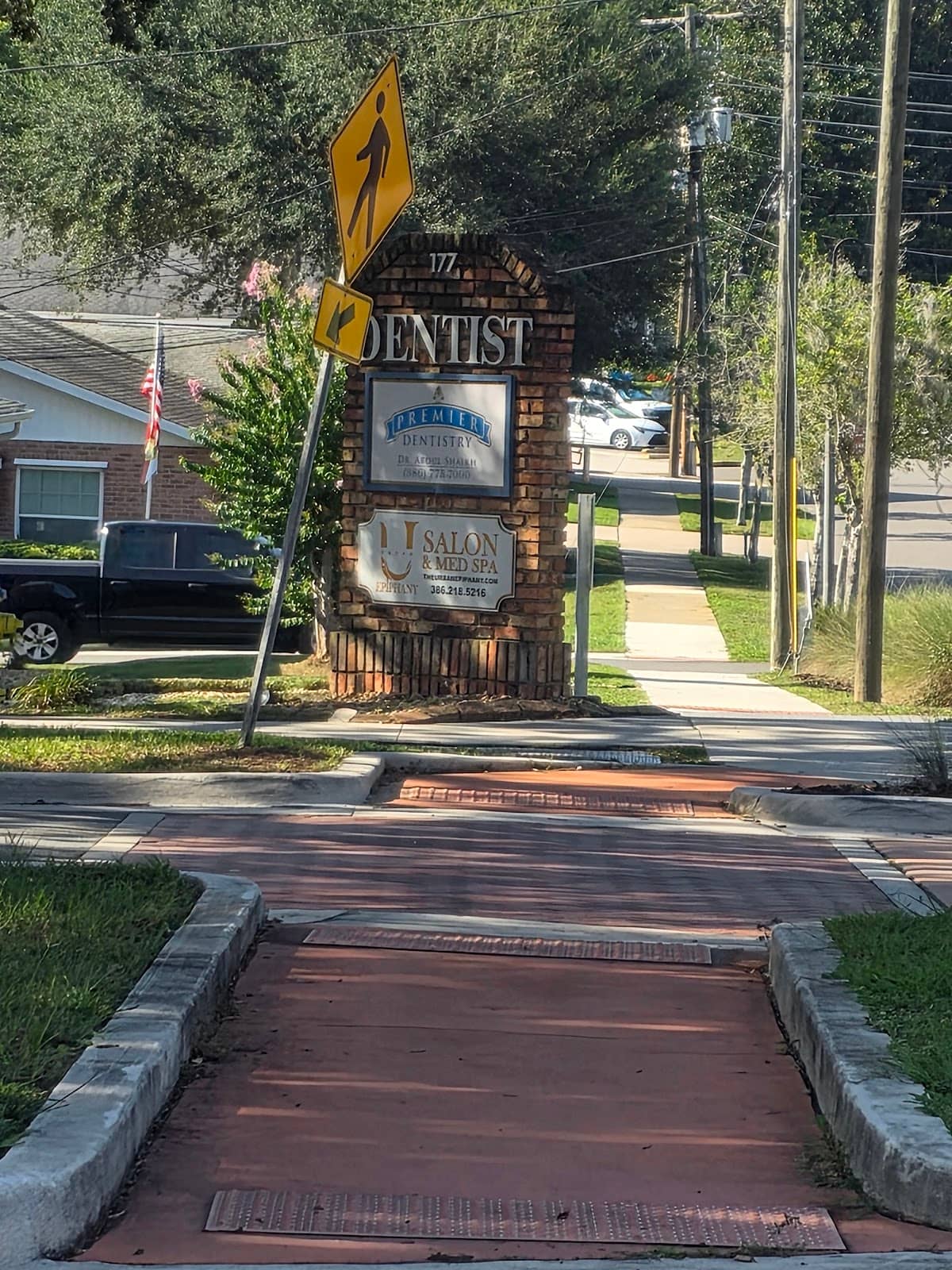 Antique Shops & Boutiques